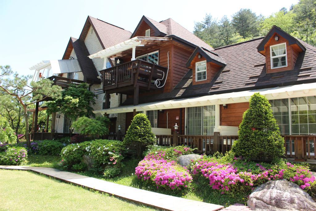 Bench House Villa Phjongcshang Kültér fotó
