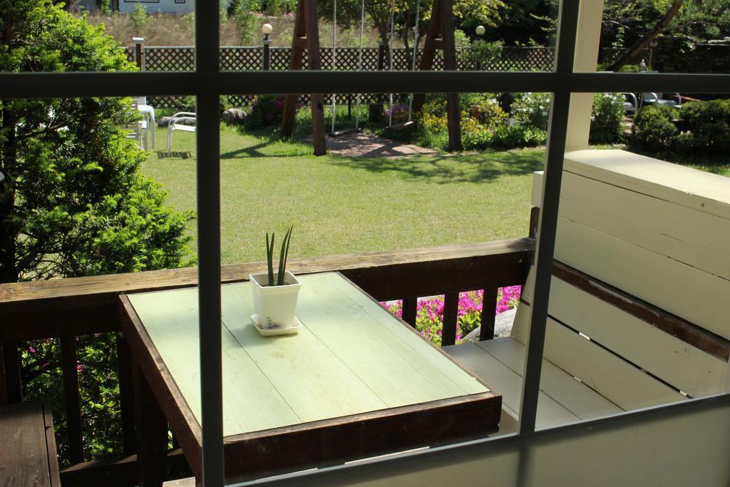 Bench House Villa Phjongcshang Kültér fotó